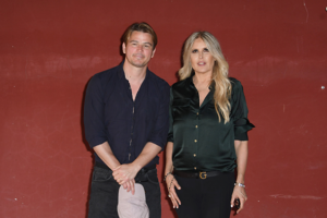 Tiziana Rocca con il presidente di giuria Josh Hartnett