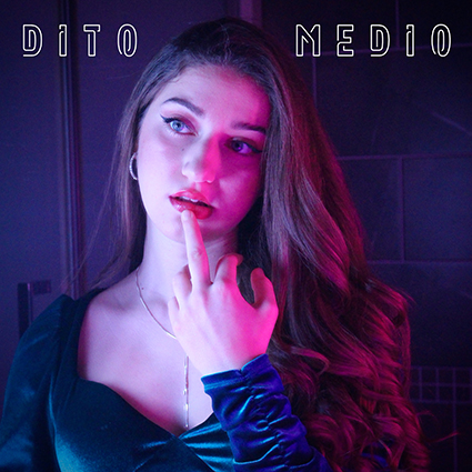 Dito Medio il nuovo singolo di Elena Faggi